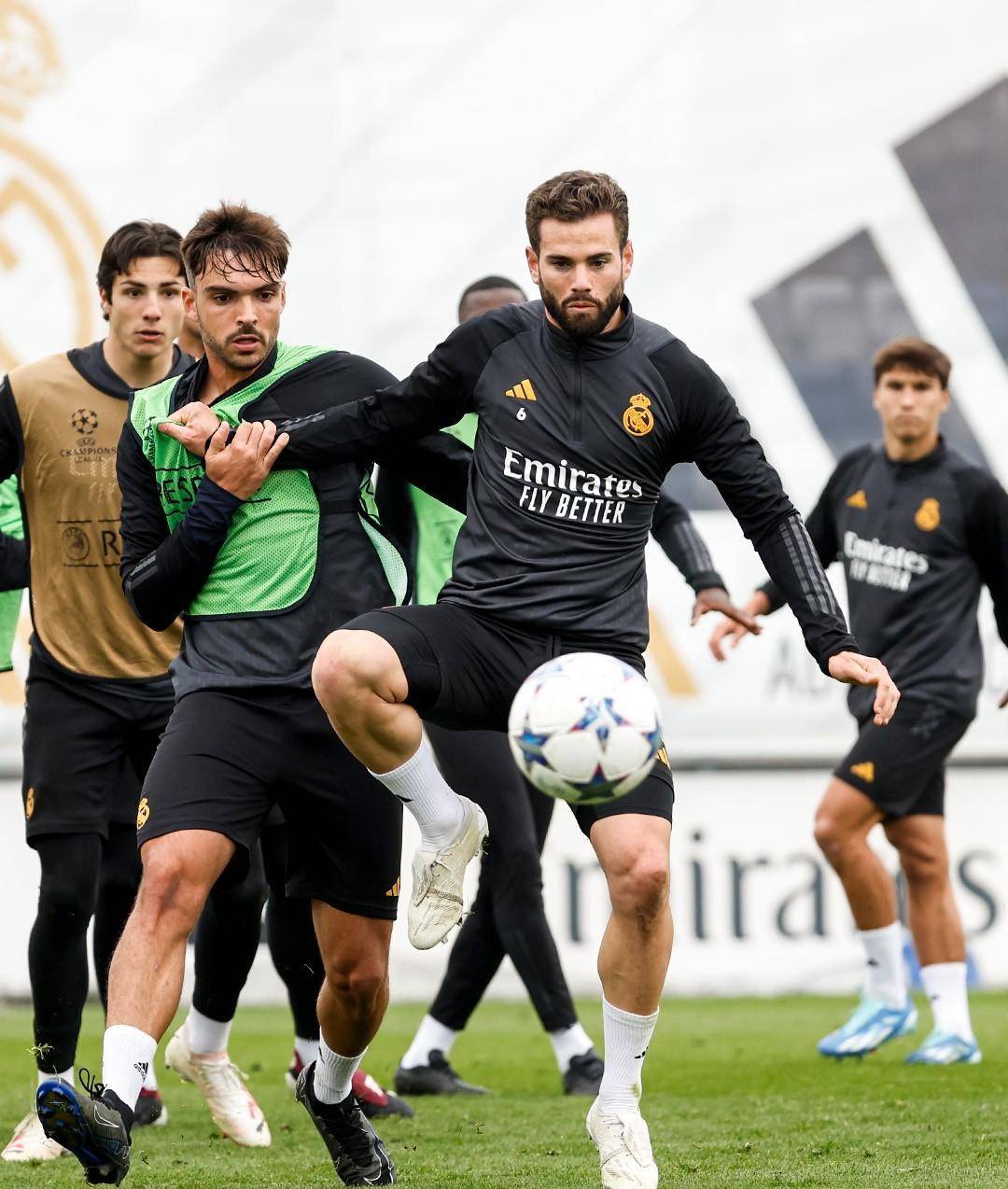 九游官方娱乐 -风云突变！本菲卡国际比赛日内部沟通，NBA总决赛版图或变，态度坚定，轮换策略成焦点的简单介绍