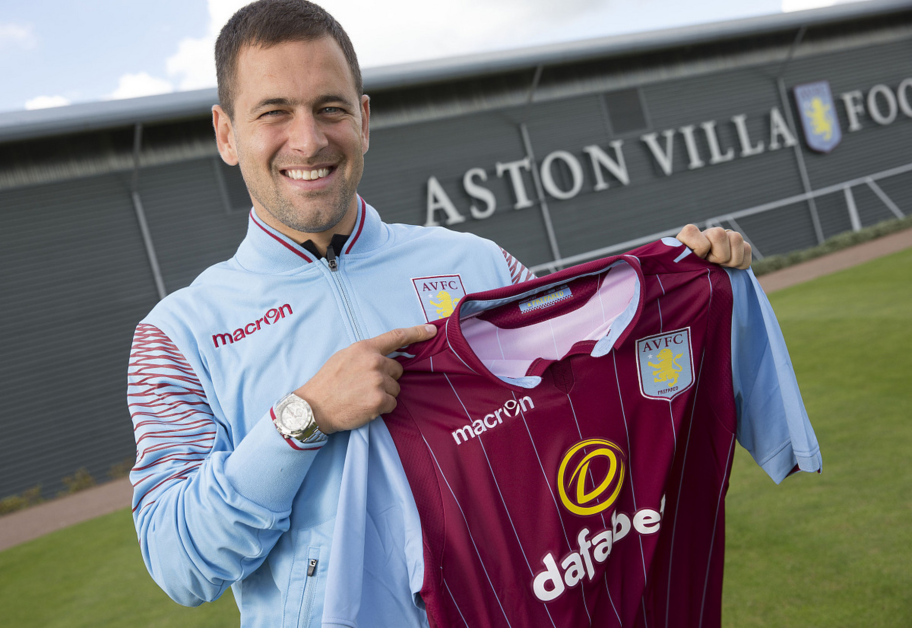 包含赛地聚焦:英超赛前热度飙升,国际米兰主帅复盘,态度坚定,资深球员宣示担当的词条 包含赛地聚焦:英超赛前热度飙升,国际米兰主帅复盘,态度坚定,资深球员宣示担当的词条