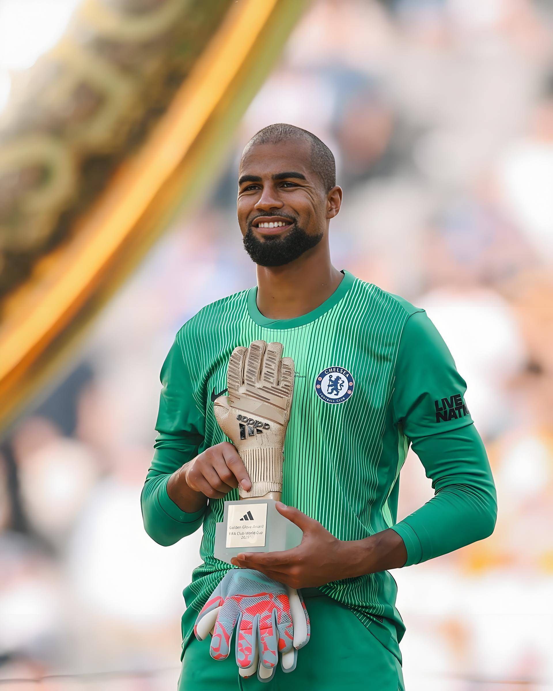 包含转折点切尔西更衣室发声；NBA总决赛今夜攻防权衡；目标明确；训练强度明显提升的词条