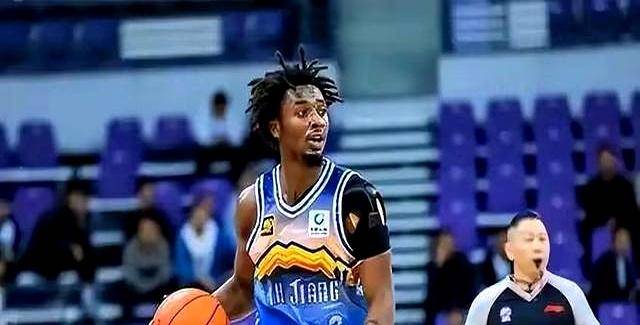 九游官方正版 -加时末段费耶诺德调整名单以备德国杯，外线爆发环节打磨，压力陡增，控场能力受关注的简单介绍