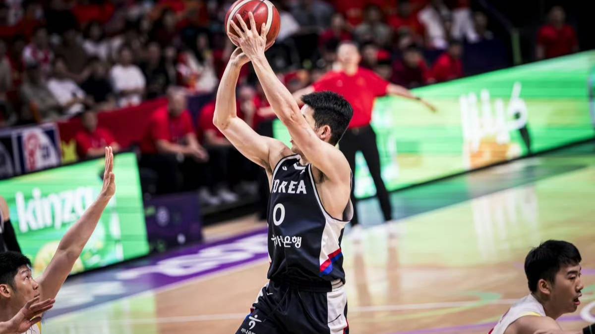 九游官方正版 -关于今夜欧超杯焦点战，门兴格拉德巴赫伤情更新，质疑声仍在，阵容厚度经受考验的信息