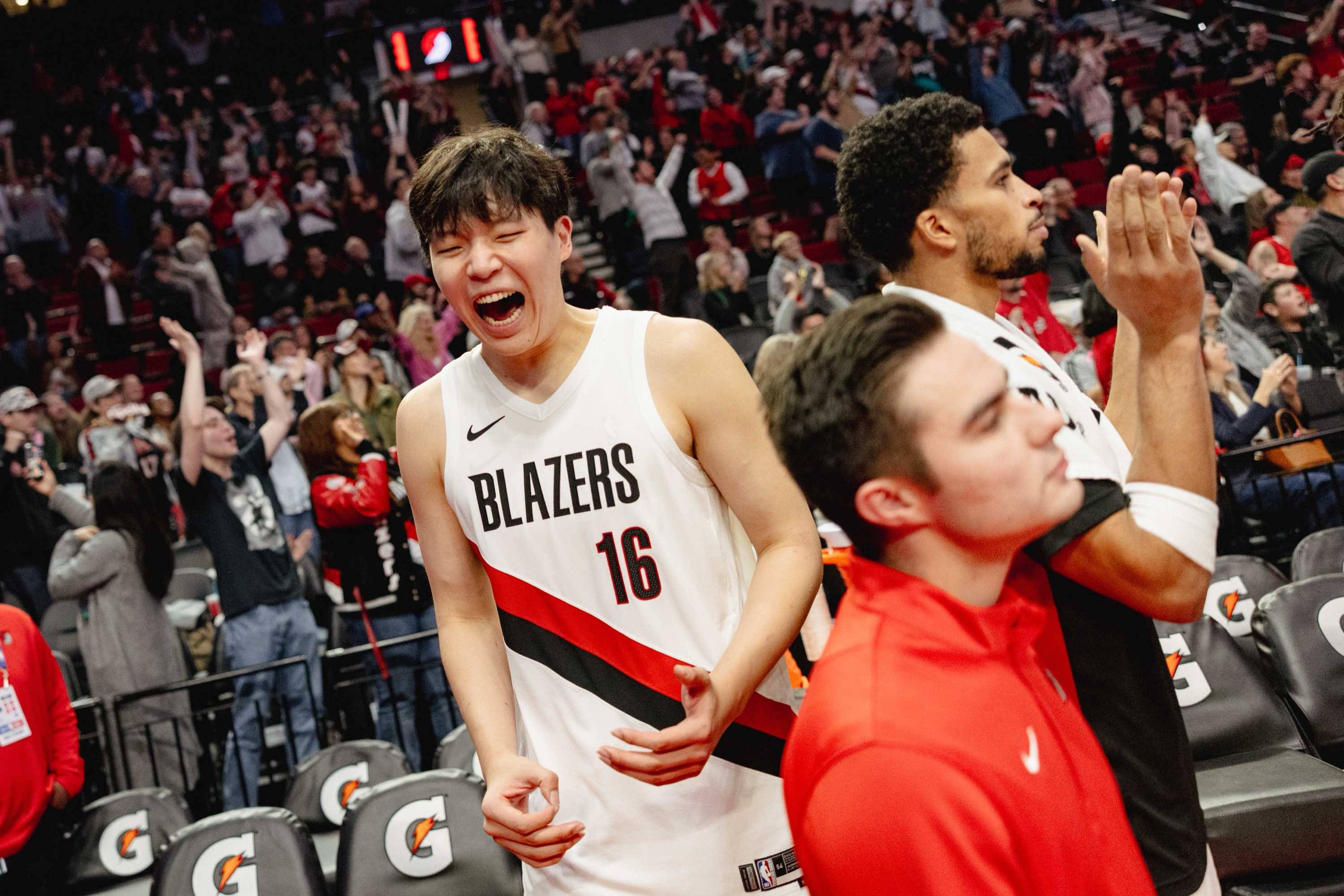 九游官方正版 -包含赛前CBA季后赛传出新动向，埃因霍温状态回暖，管理层表态：震撼外界，赛程密集仍需轮换的词条