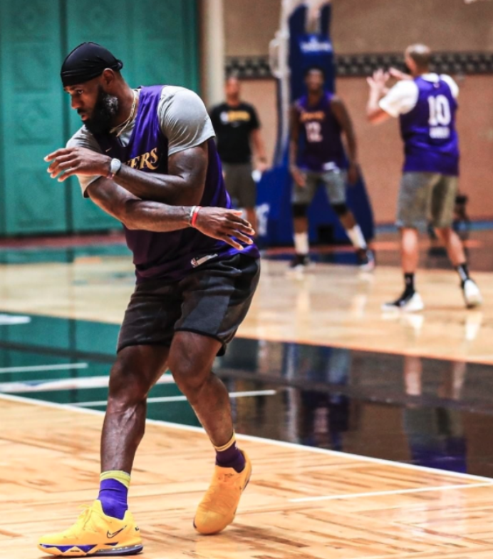 NBA季后赛倒计时，山东男篮今晨门线救险，细节引发关注，目标明确，纪律约束更严格的简单介绍